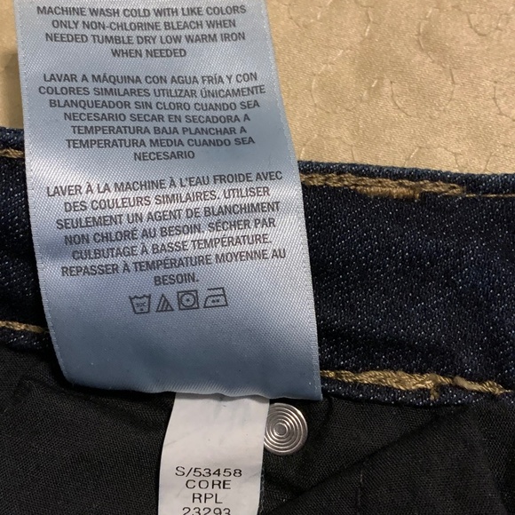 Style & Co Curvy Boyfriend Jeans, Size 6 - Picture 3 of 7